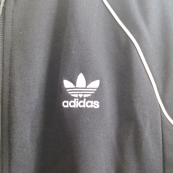 ADIDAS Classic Zip Up Sweater. - Picture 2 of 4